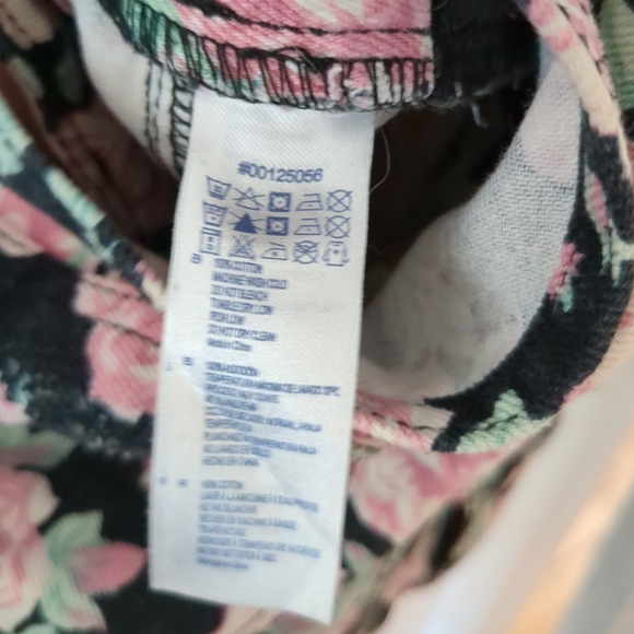 Denim Overalls Shorts - Picture 4 of 4